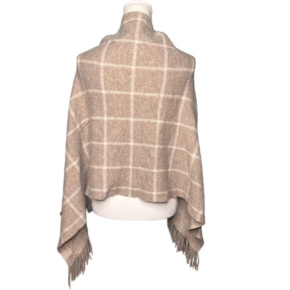 Claudia Nichole Cashmere Blend Poncho Beige Cream Knit Fringe Trim Shawl Topper - Picture 3 of 6